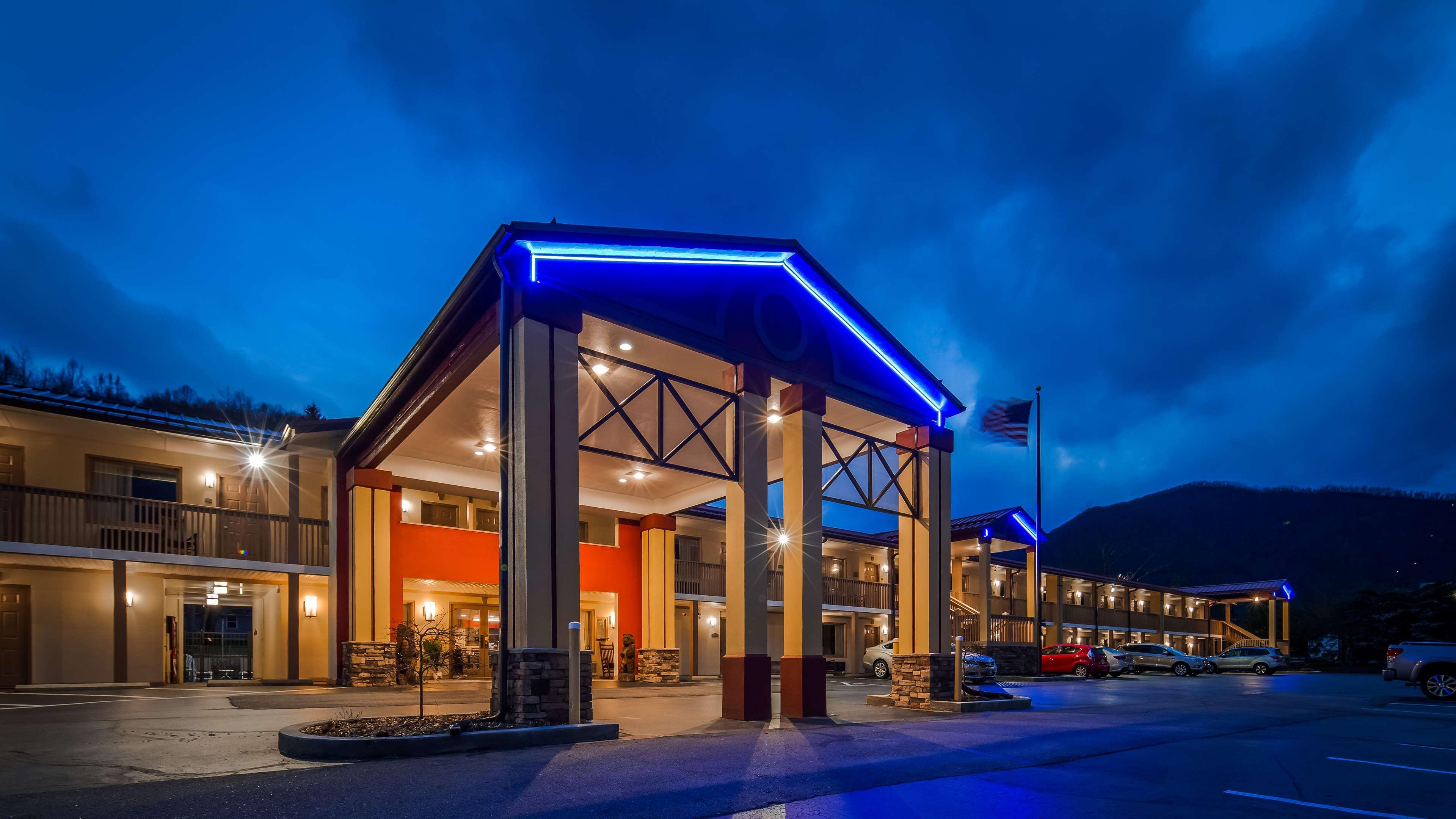 Best Western Mountainbrook Inn Maggie Valley Exterior photo