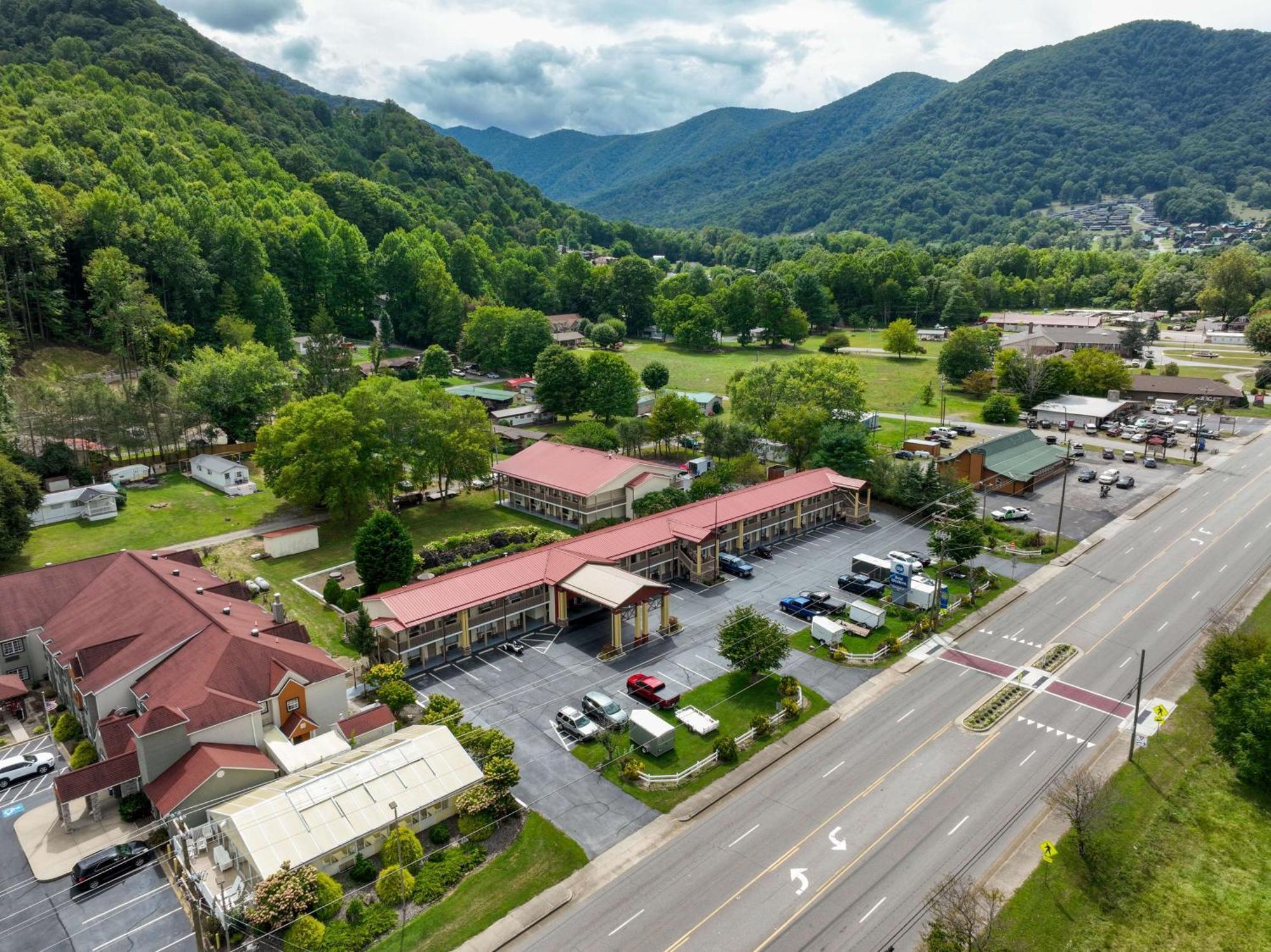 Best Western Mountainbrook Inn Maggie Valley Exterior photo