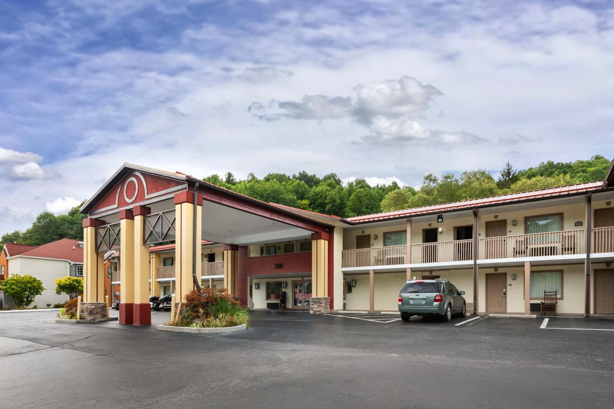 Best Western Mountainbrook Inn Maggie Valley Exterior photo